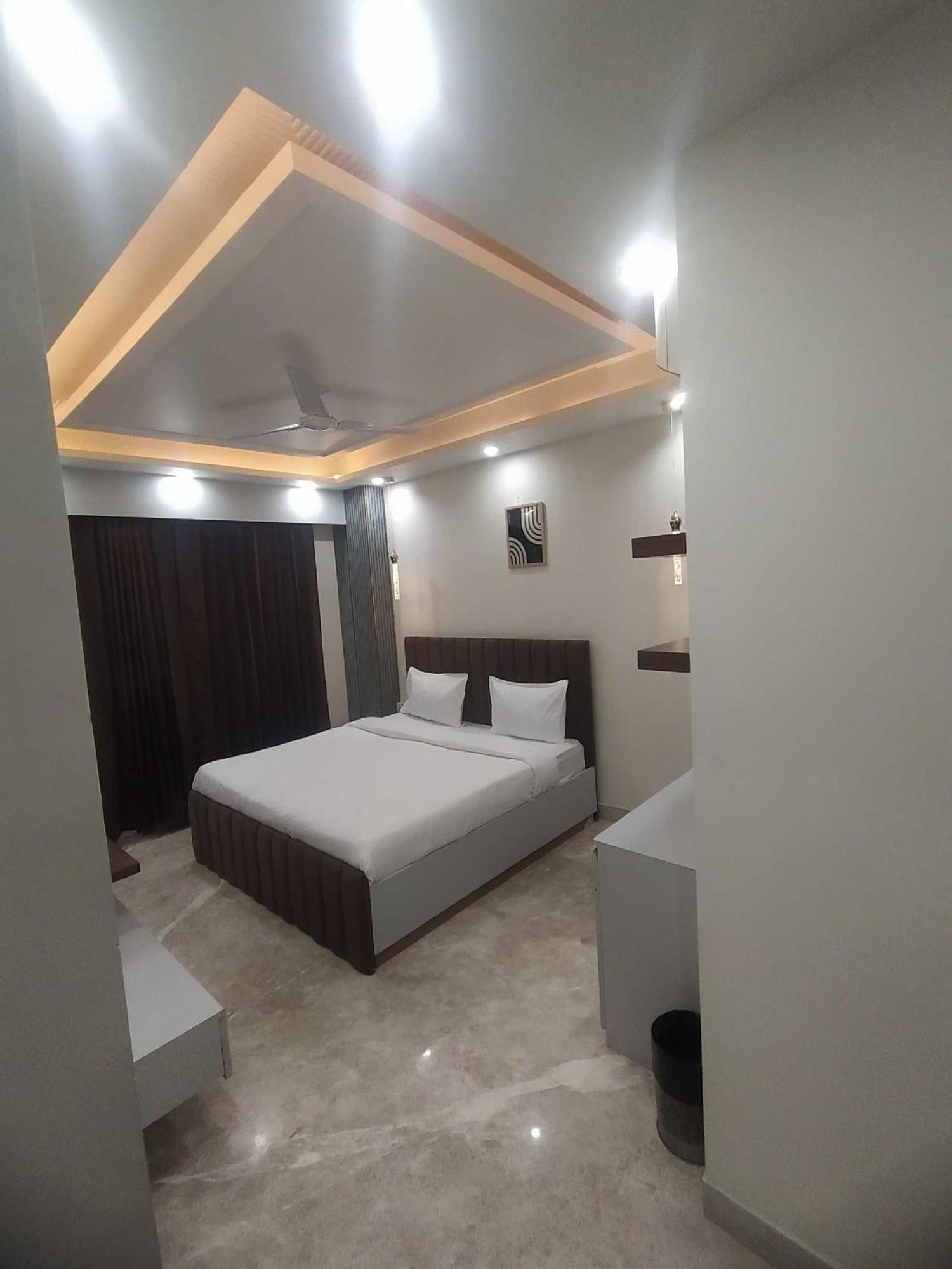 Super Hotel O Sector 43 גורגאון מראה חיצוני תמונה